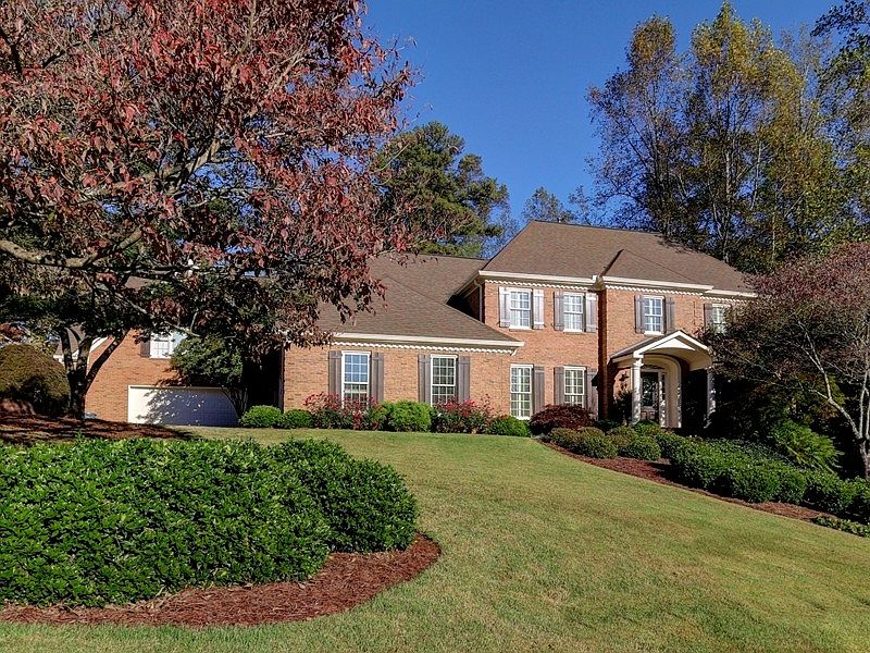 1st image of 320 Dogwood Trl SE