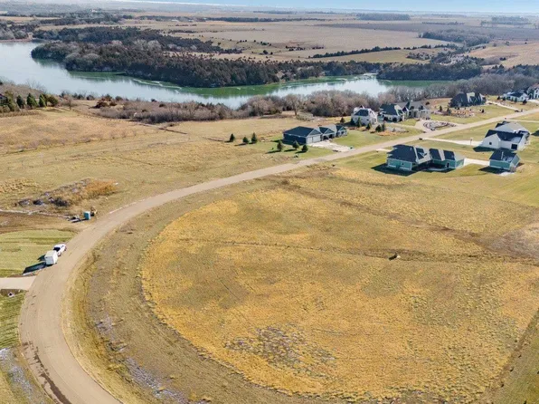 27213 Cedar Ridge Ct, Harrisburg, SD 57032