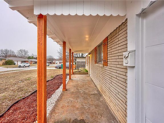 4th image of 432 SW 50th St