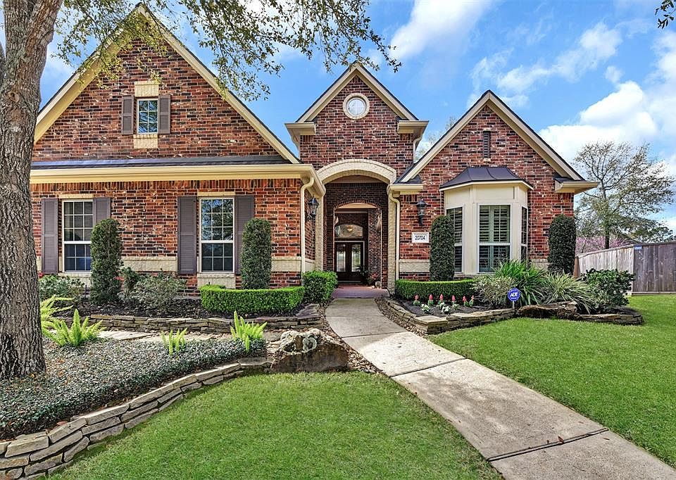 1st image of 20704 Hillsdale Forest Dr