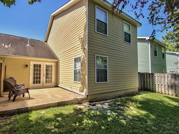 3rd image of 2462 Laurelwood Ct