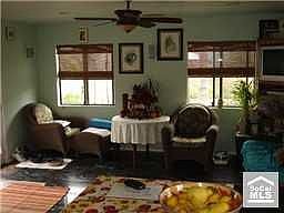 4th image of 5016 Hersholt Ave