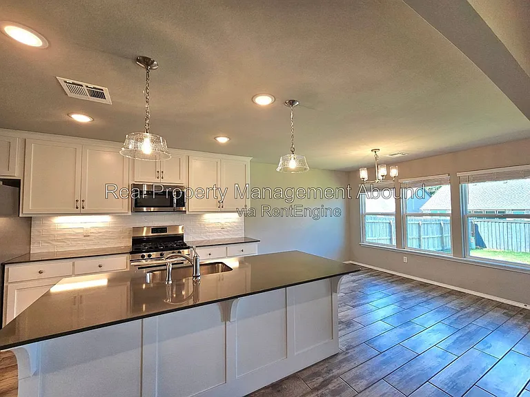3706 S 13th Pl — Photo 20