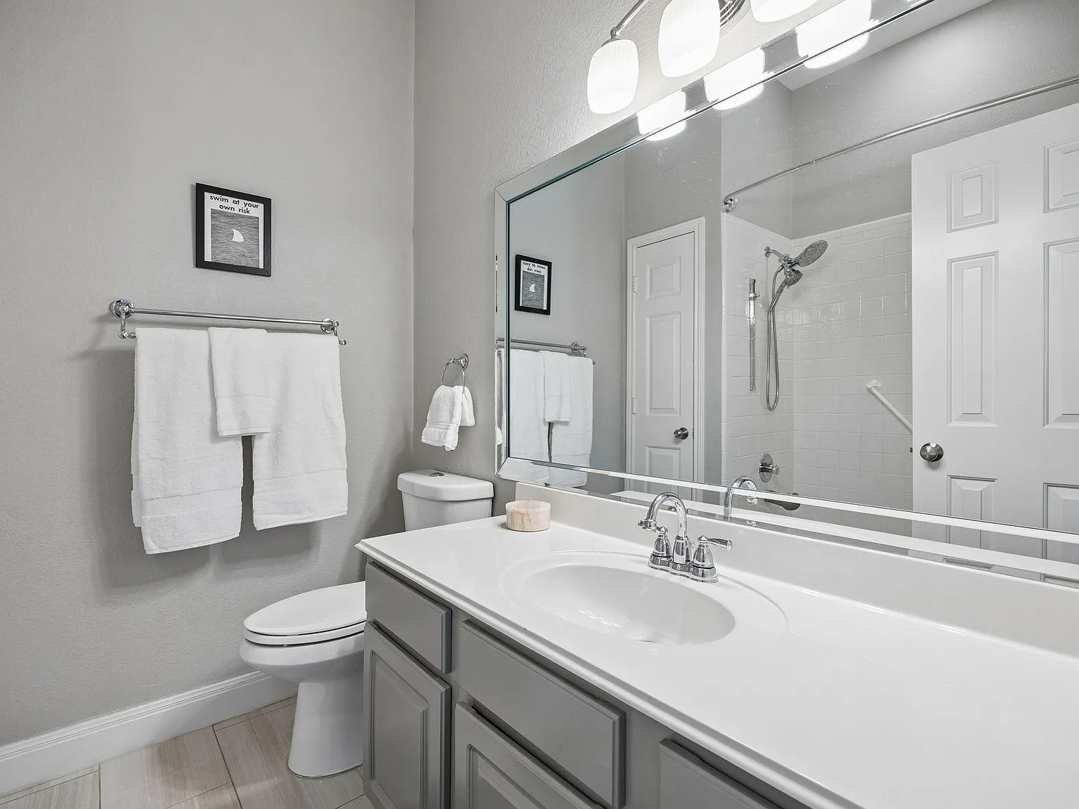 3 bed, 2.5 bath, 2463 sqft, $2,850 — Photo 4