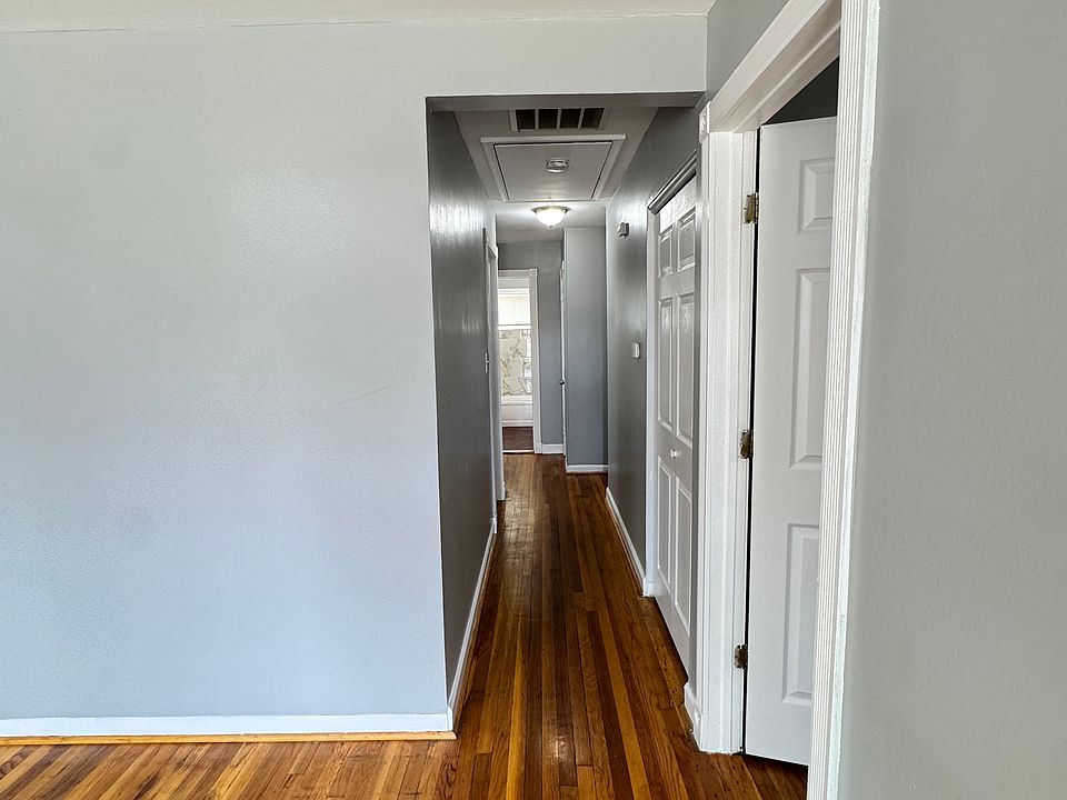 8232 Edward Ave, photo 11
