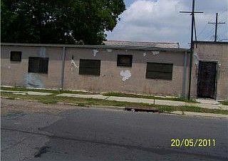 4th image of 2100 Eads St