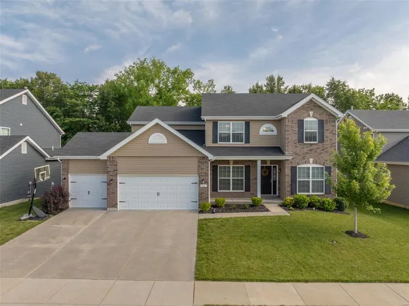 626 Creek Bend Dr, Lake Saint Louis, MO 63367