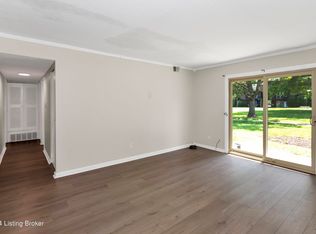 3505 Lodge Ln APT 110, Louisville, KY 40218