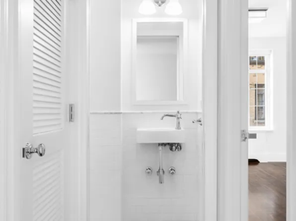 241 Central Park West image 8 of 16