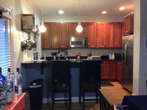 5th image of 1209C N Taft St #3