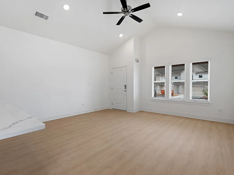 2713 SW Shackelton Ave #1 — Photo 35