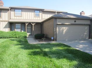 4203 Country Ln, Saint Joseph, MO 64506