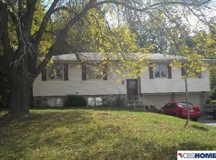 7873 Meredith Ave, Omaha, NE 68134