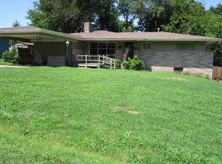 616 E 16th St, Baxter Springs, KS 66713