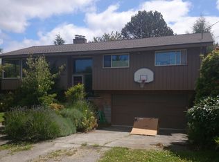 8700 26th Ave NW, Seattle, WA 98117