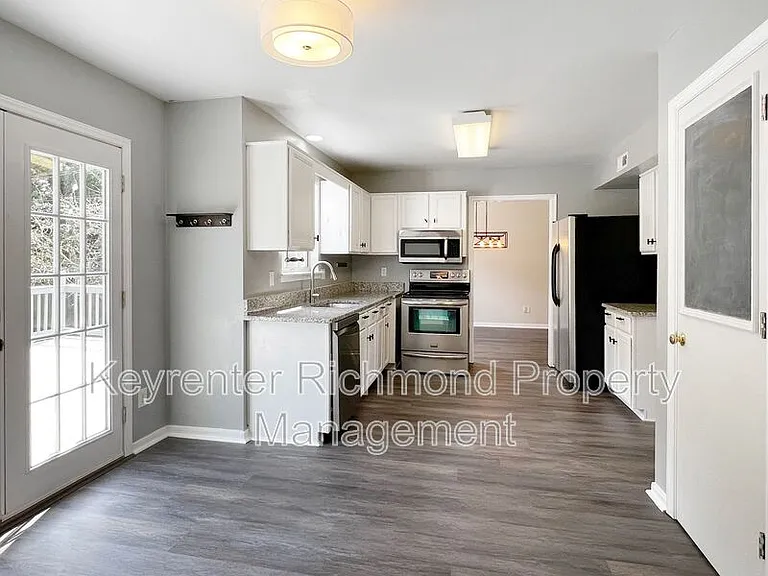 800 Kiefer Field Ct — Photo 10
