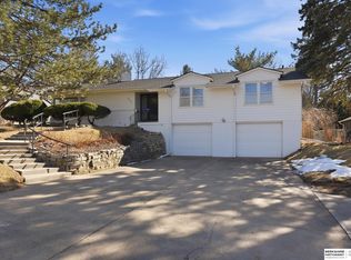 6477 Cuming St, Omaha, NE 68132