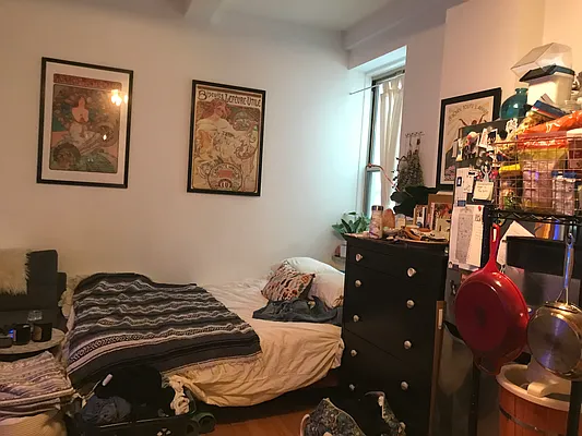 Rented by Sandra Ospina, Licensed Real Estate Broker | media 35