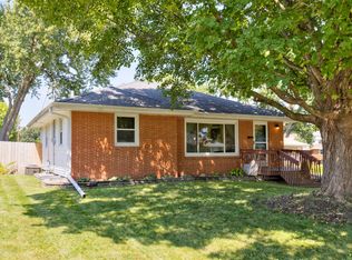 3211 Lindlavista Way, Des Moines, IA 50310