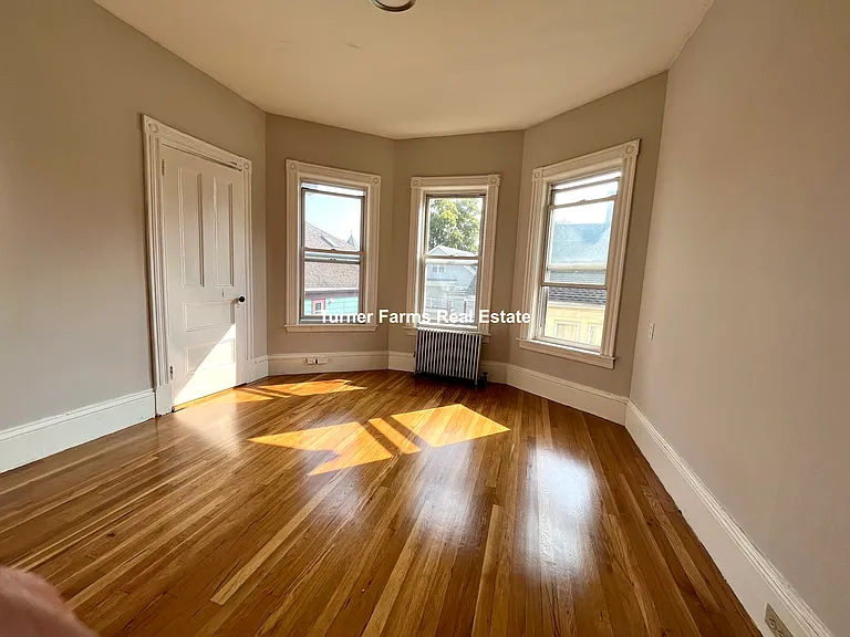 22 Humphreys St #3A — Photo 6