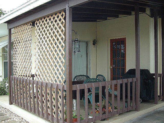2nd image of 894 Bianca Dr NE