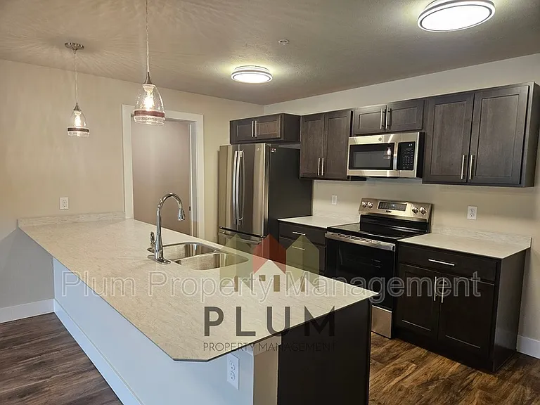 425 Michigan Ave #207 — Photo 9