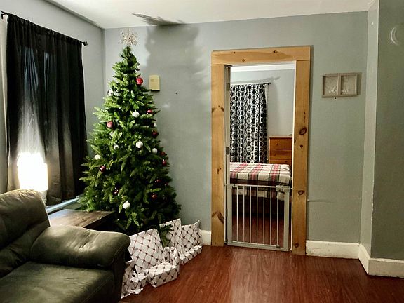 3rd image of 340 Pleasant Street