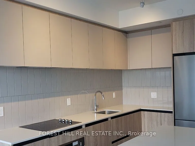 7950 Bathurst St #1706 — Photo 5