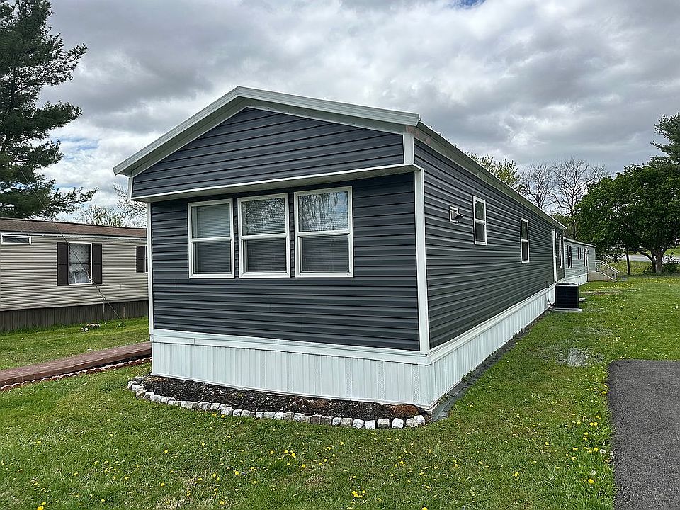1st image of 5780 Pfeiffer Cir