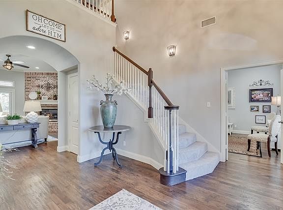 3rd image of 2708 S Shady Ln