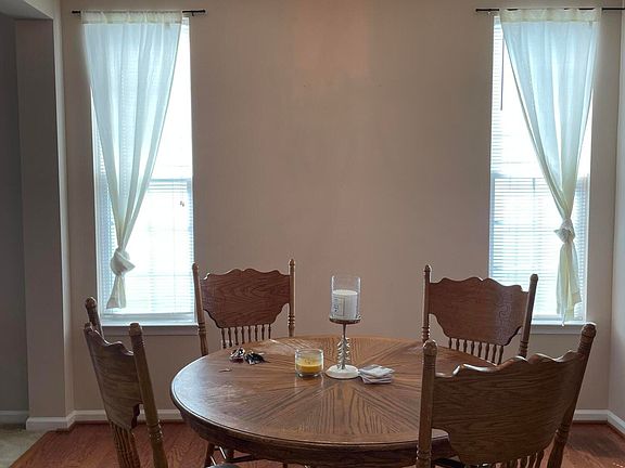 5th image of 1415 London Street