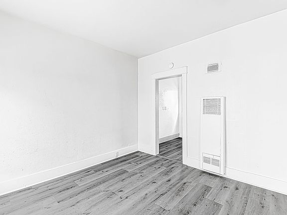 4th image of 1045 E 4th St APT 12