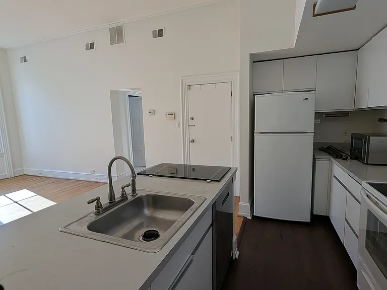 1503 Green St #4 — Photo 20