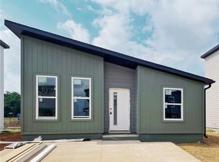 1071 Indiana Ave, Centerton, AR 72713