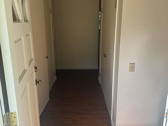 2nd image of 1934 Sonoma Ave #1934