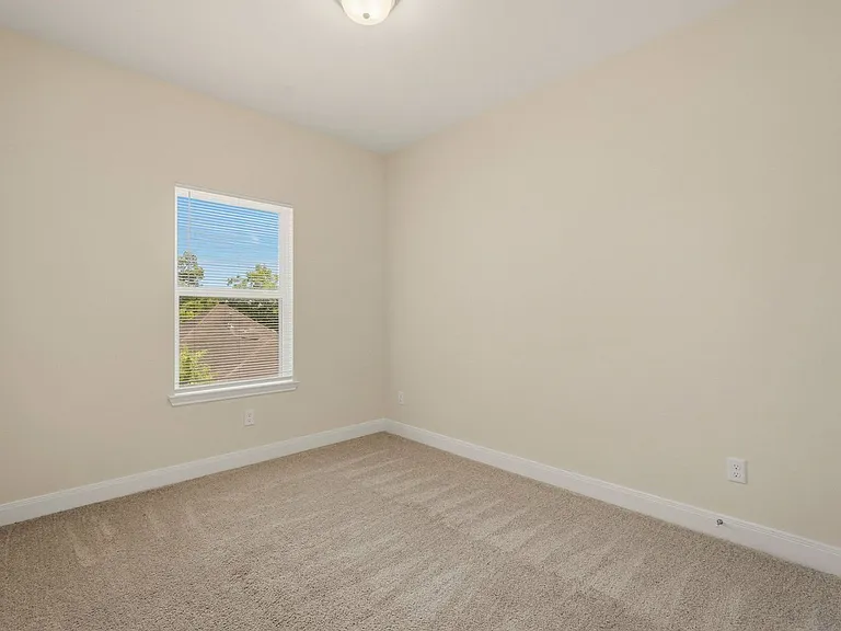 2218 Bringhurst St #B — Photo 19