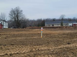 13239 Countryclub Dr, Linden, MI 48451