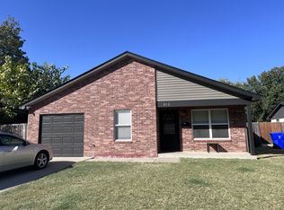 915 W Hughbert St, Norman, OK 73069