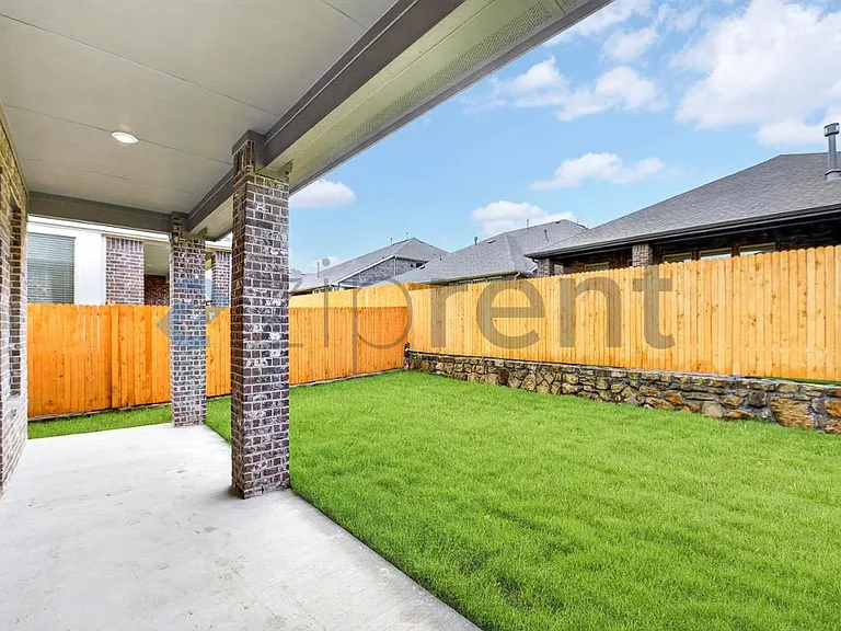 724 Demelza Dr — Photo 19