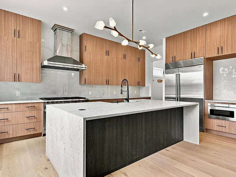16015 SE 7th St — Photo 10