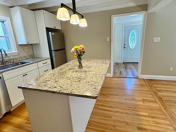 5th image of 719 Hallowell Road