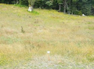 410 Providence Dr, Reedsport, OR 97467