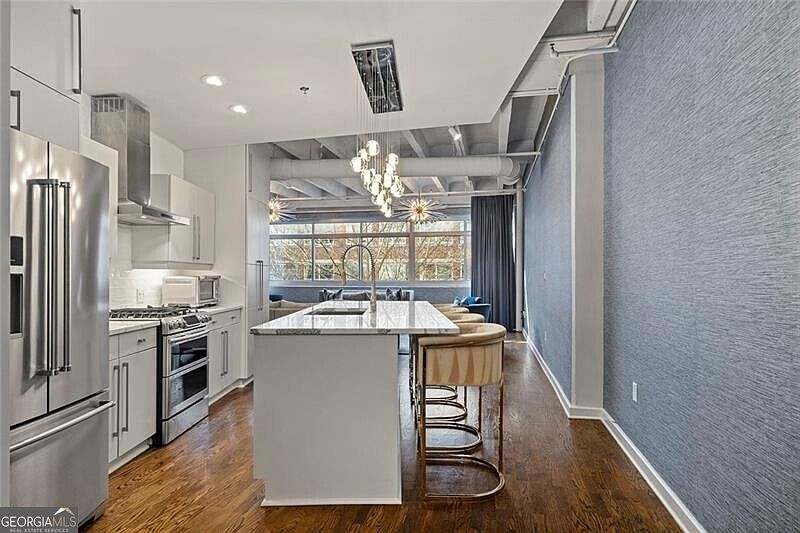 1st image of 805 Peachtree St NE Unit 416