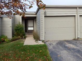 769 Skynob Dr, Ann Arbor, MI 48105
