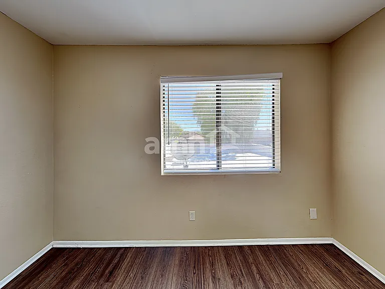 9957 E Paseo — Photo 11