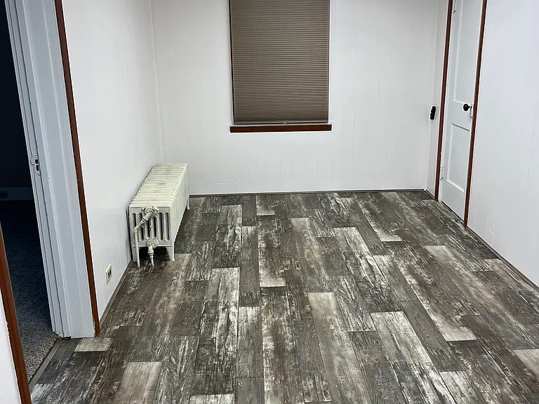 686 E Front St #202 — Photo 7