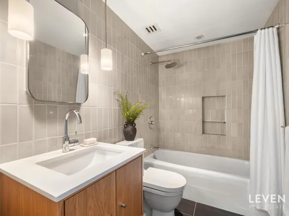 340 East 23rd Street image 8 of 13