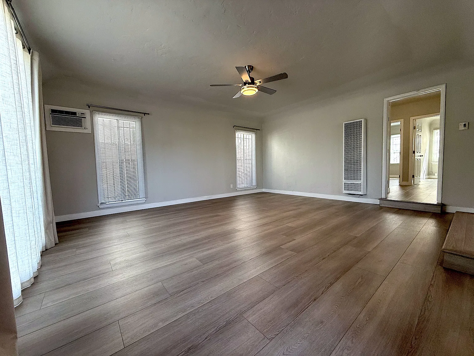 2 bed, 1150 sqft, $2,950 — Photo 2
