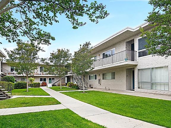 2nd image of 8220 Vincetta Dr Unit 54