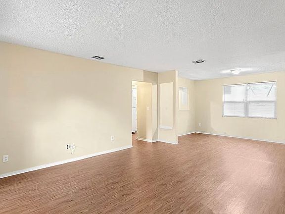 3rd image of 2645 Debbie Ct